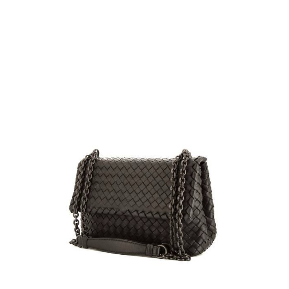 BOTTEGA VENETA
Vintage Brown Intrecciato Leather Olimpia Medium Shoulder Bag